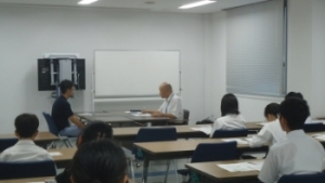 模擬取り調べの様子