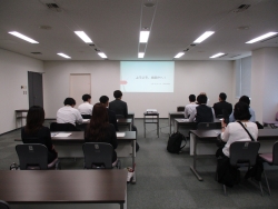 画像の代替テキストを入力ください。