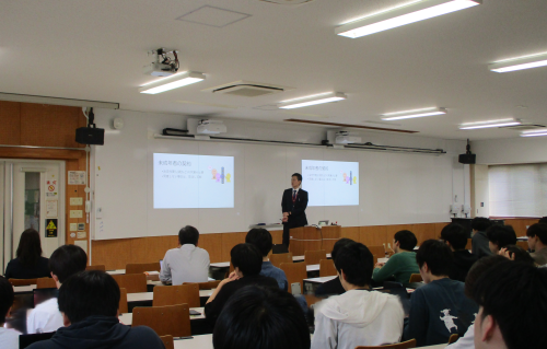 画像の代替テキストを入力ください。