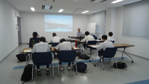 検察官による講義の様子