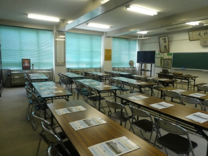 六郷小学校　実施会場
