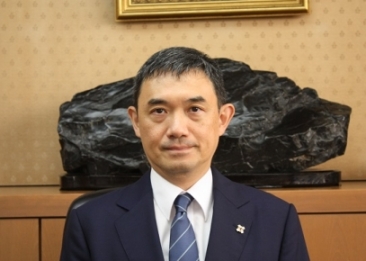 画像の代替テキストを入力ください。