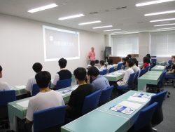 画像の代替テキストを入力ください。