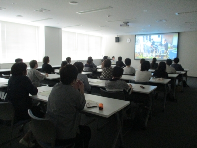 画像の代替テキストを入力ください。