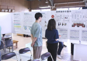 当日ブース内のようす２（掲示物）