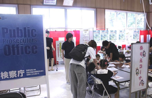 当日ブース内のようす３（ぬりえこーなー）