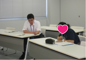 検察官が丁寧に指導してくれます。