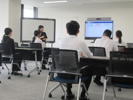 画像の代替テキストを入力ください。