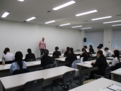 画像の代替テキストを入力ください。