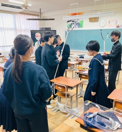 画像の代替テキストを入力ください。