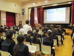 画像の代替テキストを入力ください。