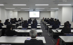 画像の代替テキストを入力ください。