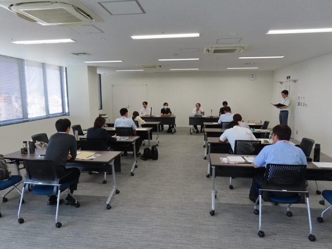 裁判官、弁護士、検察官との質疑応答の状況