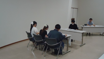 画像の代替テキストを入力ください。