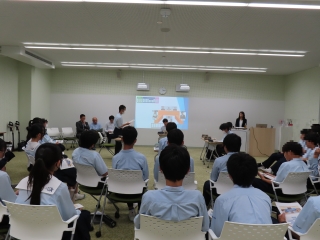 画像の代替テキストを入力ください。