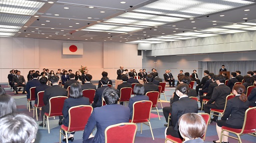 任官までの流れ